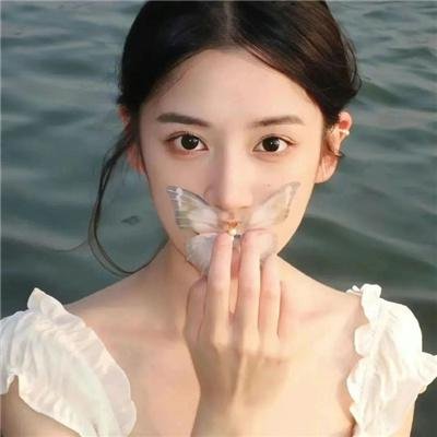 古堡女魔君